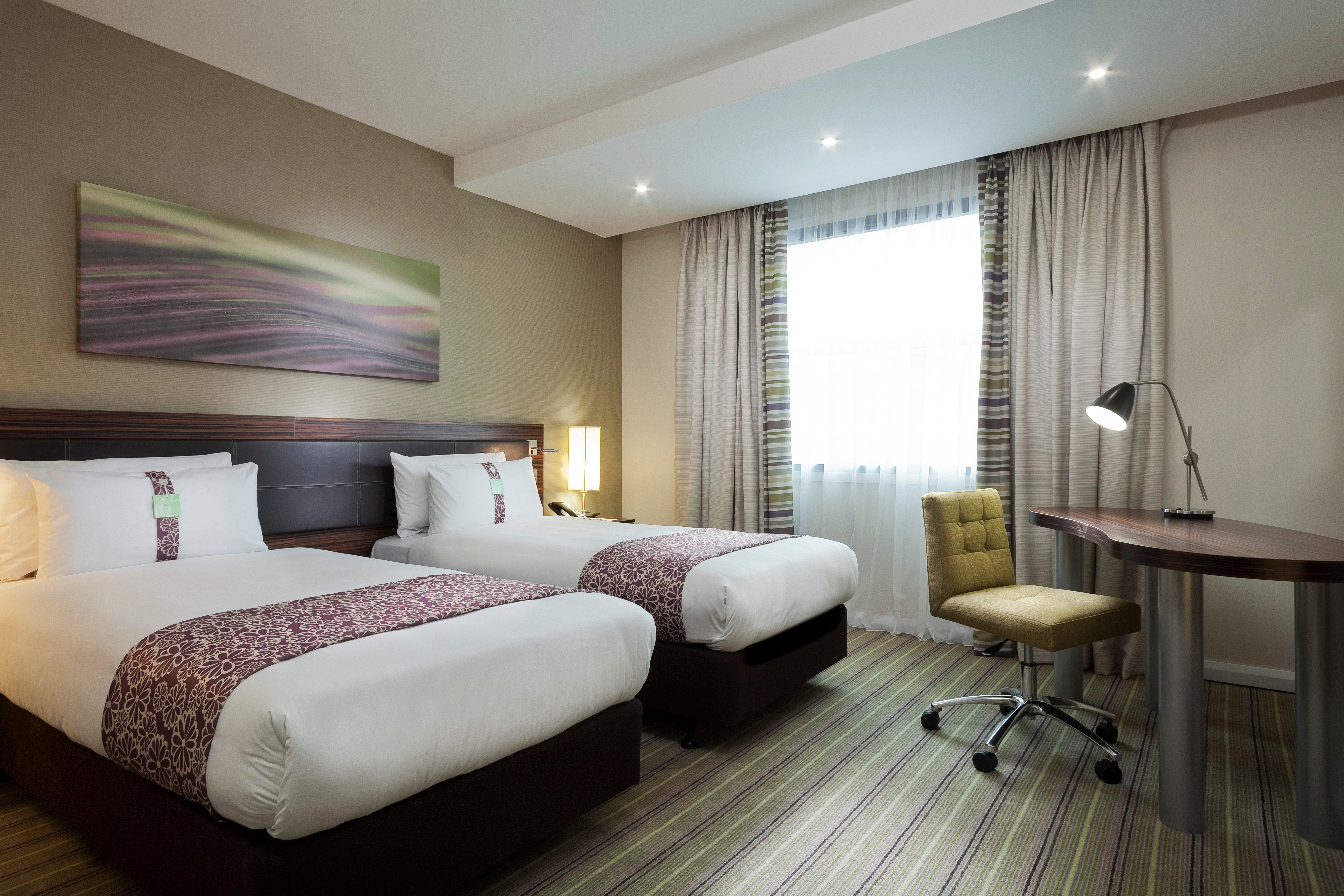 Holiday Inn London - Whitechapel By Ihg Bagian luar foto