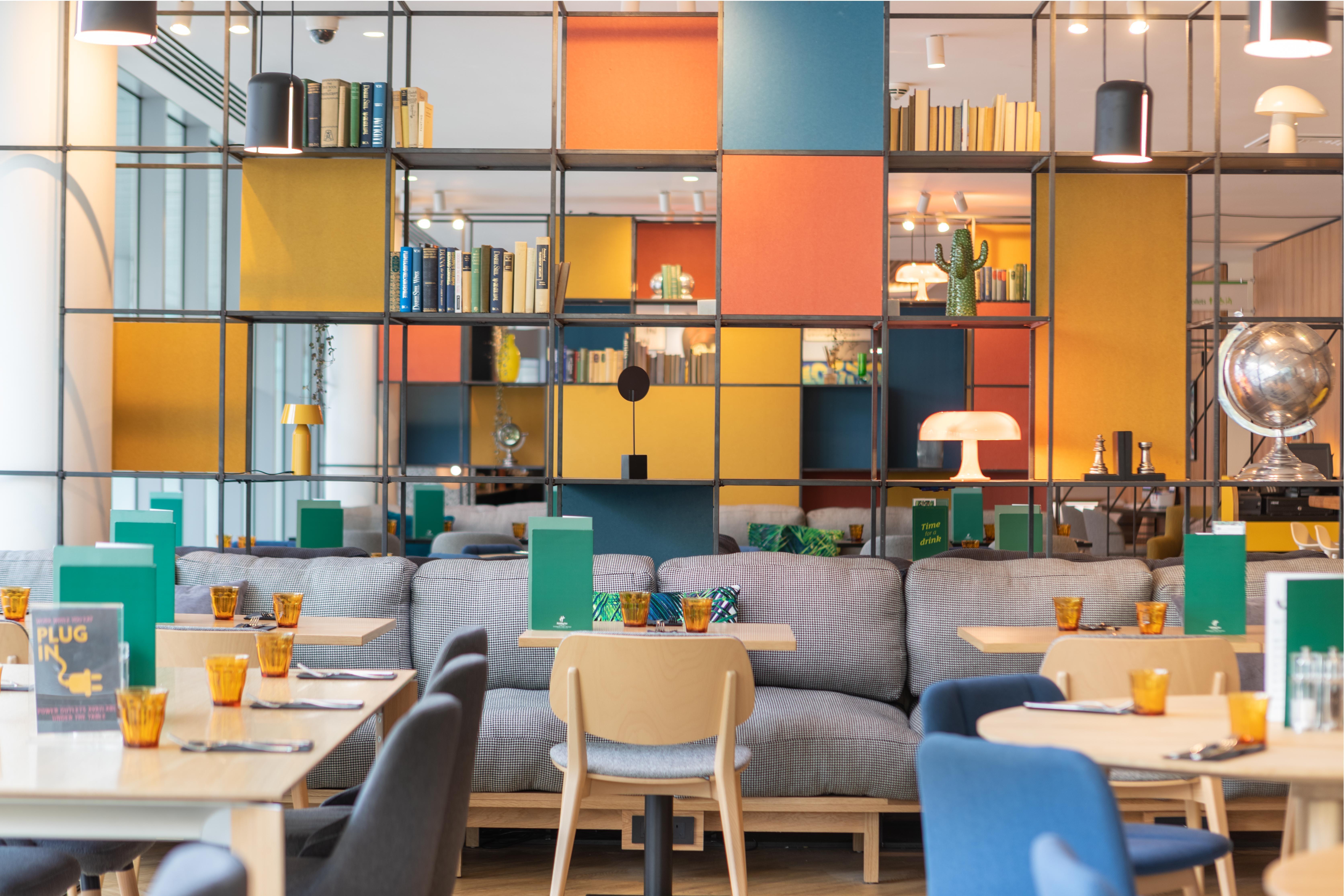 Holiday Inn London - Whitechapel By Ihg Bagian luar foto