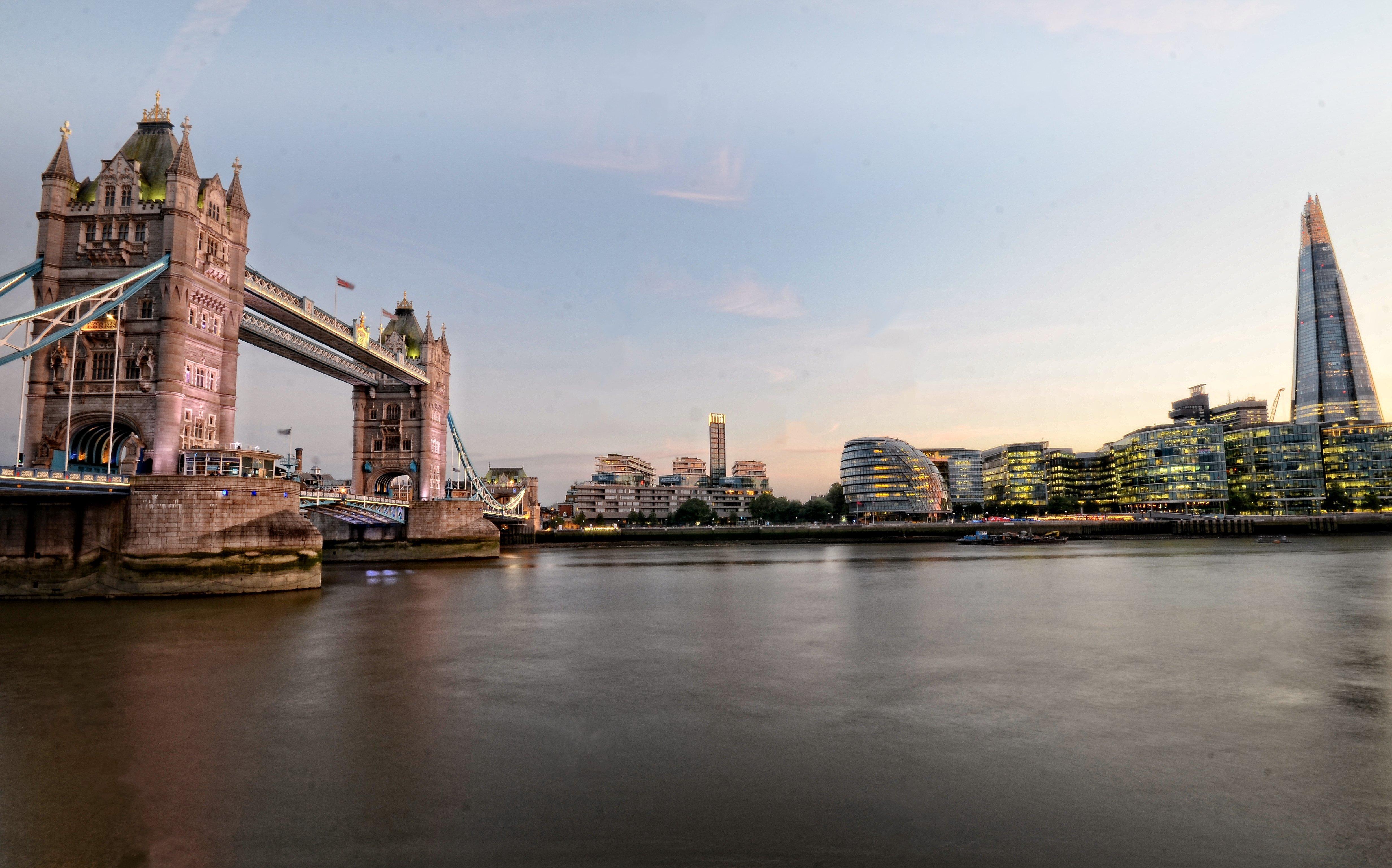 Holiday Inn London - Whitechapel By Ihg Bagian luar foto