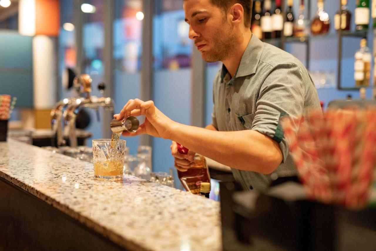 Holiday Inn London - Whitechapel By Ihg Bagian luar foto