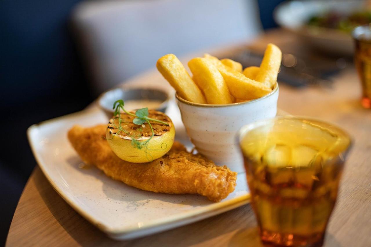 Holiday Inn London - Whitechapel By Ihg Bagian luar foto