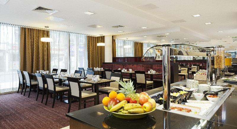 Holiday Inn London - Whitechapel By Ihg Bagian luar foto