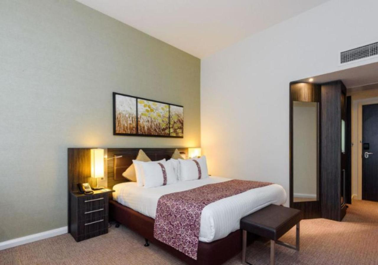 Holiday Inn London - Whitechapel By Ihg Bagian luar foto