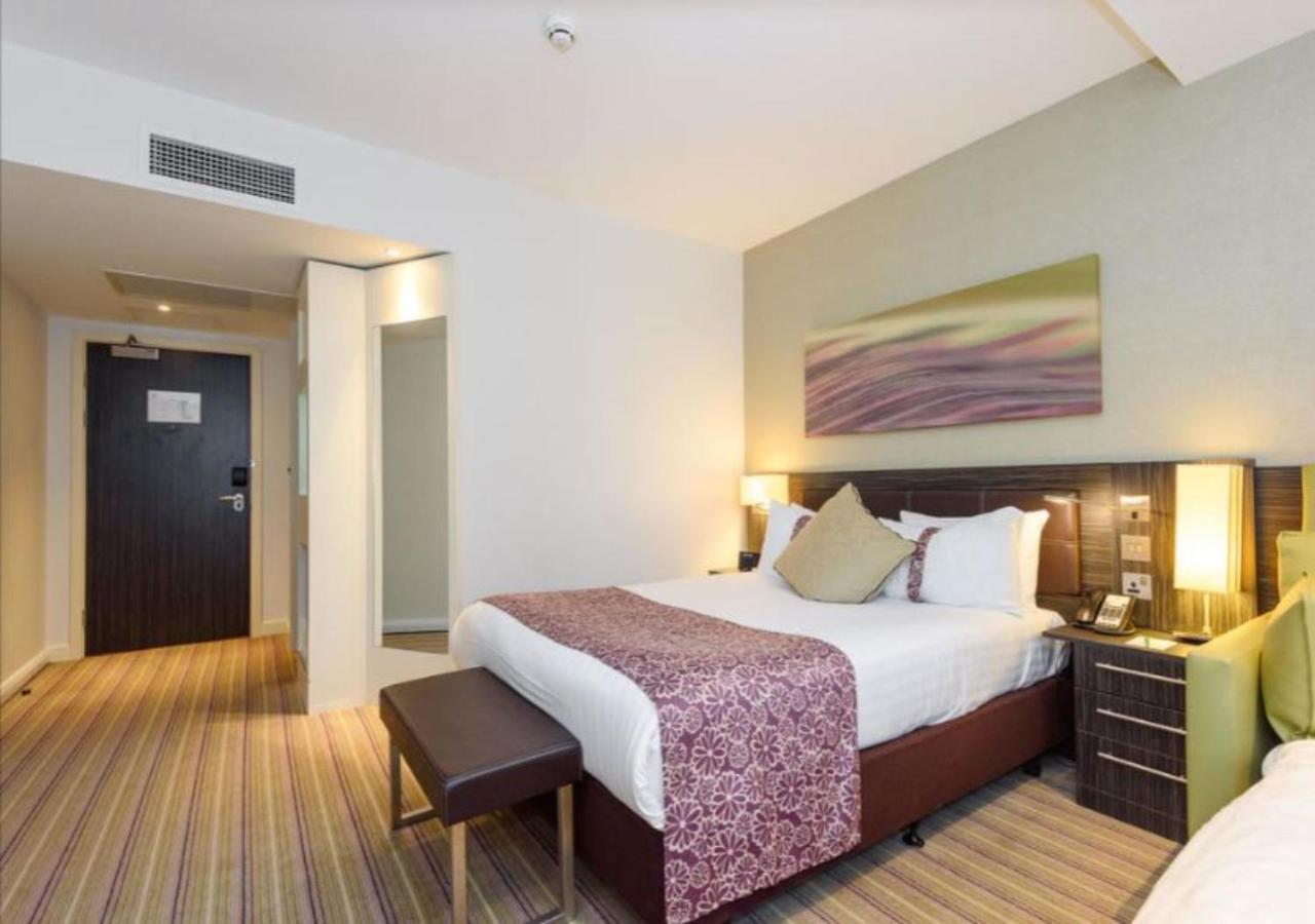 Holiday Inn London - Whitechapel By Ihg Bagian luar foto